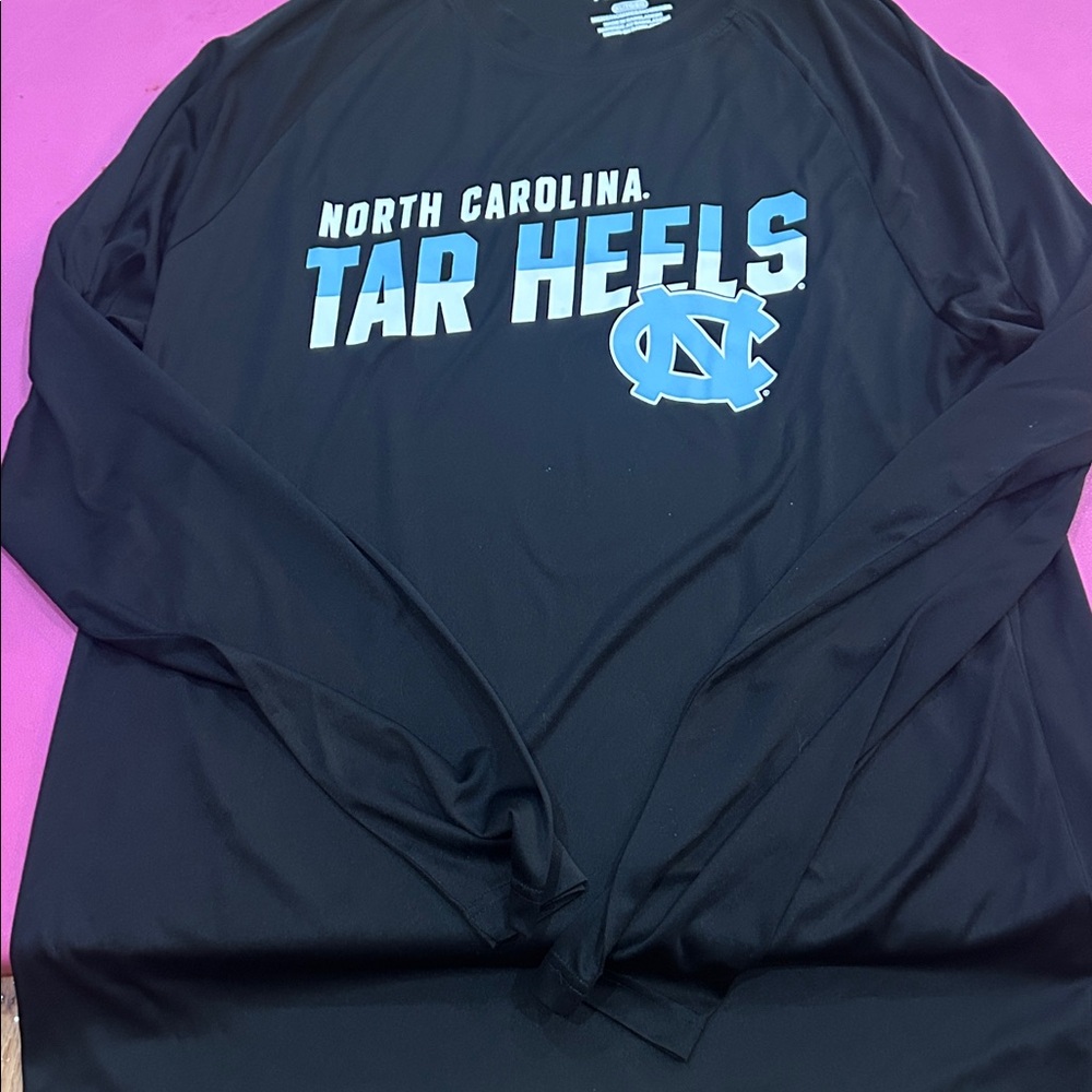 Fanatics North Carolina Tar Heels Black Long Sleeve Shirt